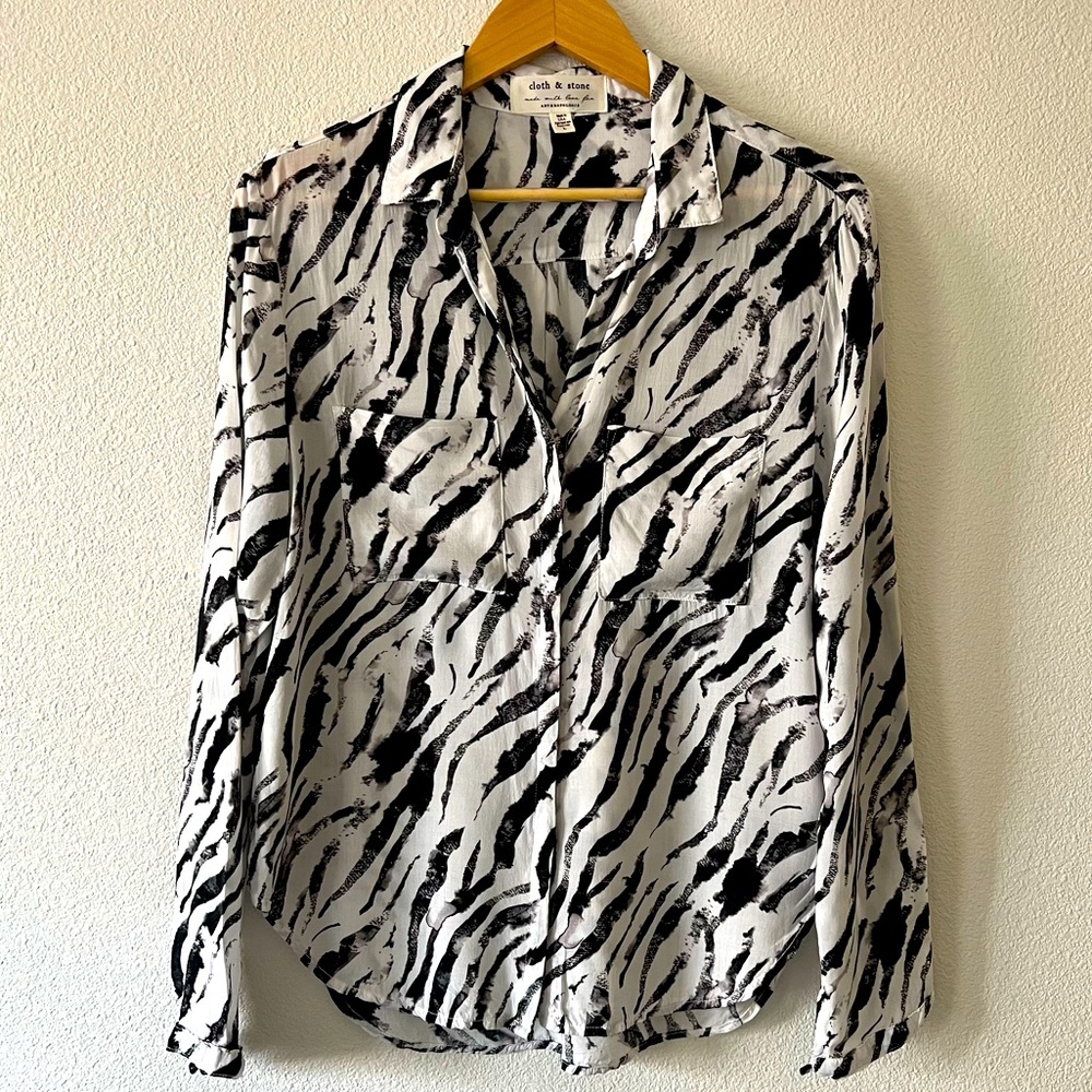 Cloth & Stone for Anthropologie tiger-stripe button-down shirt